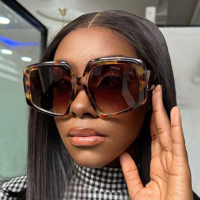 WOMEN GLASSES